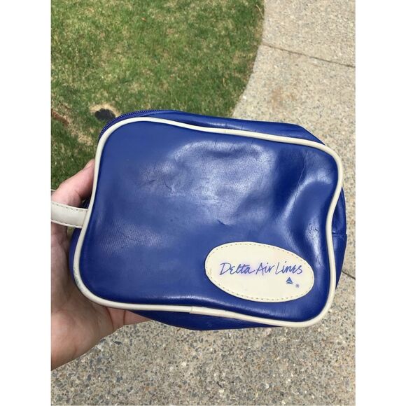 Vintage Delta Air Lines Blue Travel Pouch